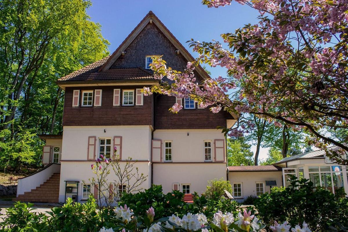 Strandhotel Lindequist Зеллин Экстерьер фото