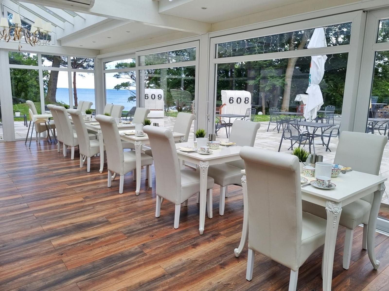 Strandhotel Lindequist Зеллин Экстерьер фото