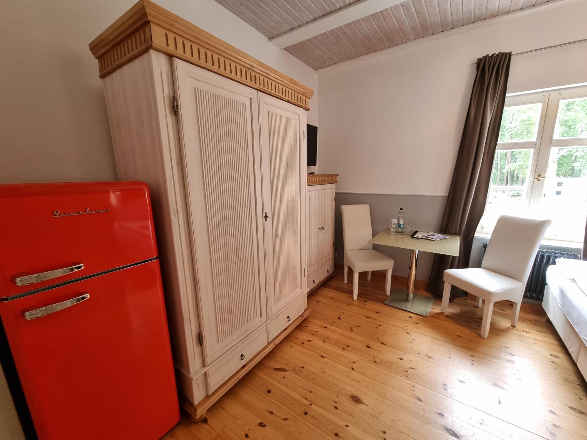 Strandhotel Lindequist Зеллин Экстерьер фото